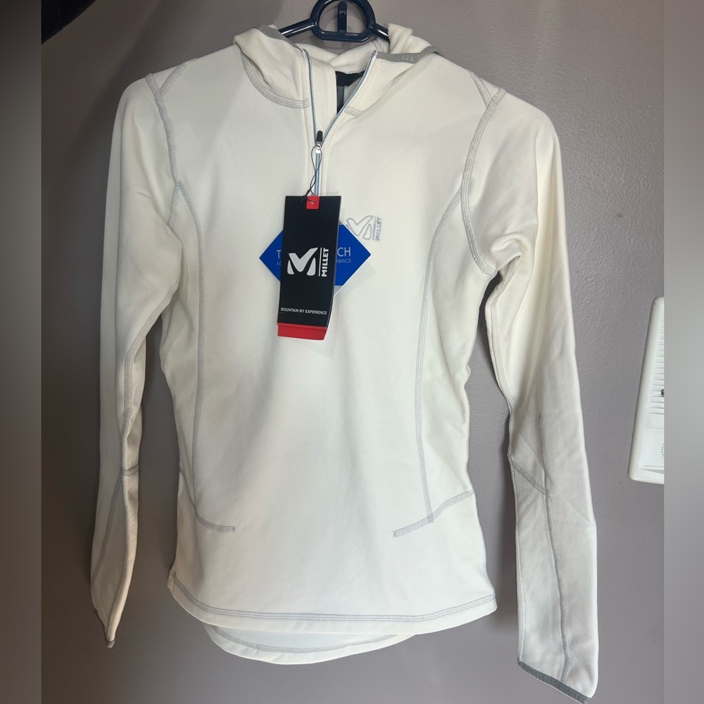 Millet Cream Long Sleeve Athletic Hoodie